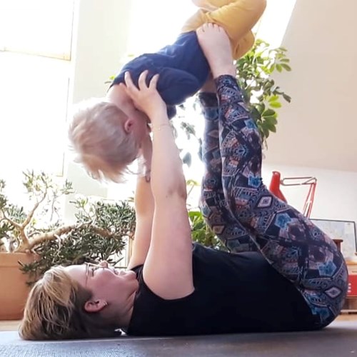 Baby Rytmik & Stram Op til mor/far